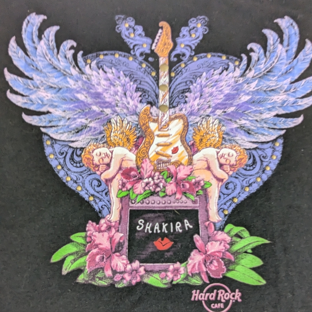 Shakira Hard Rock Cafe Special Edition Tshirt Hollywood  Angels Wings XXL